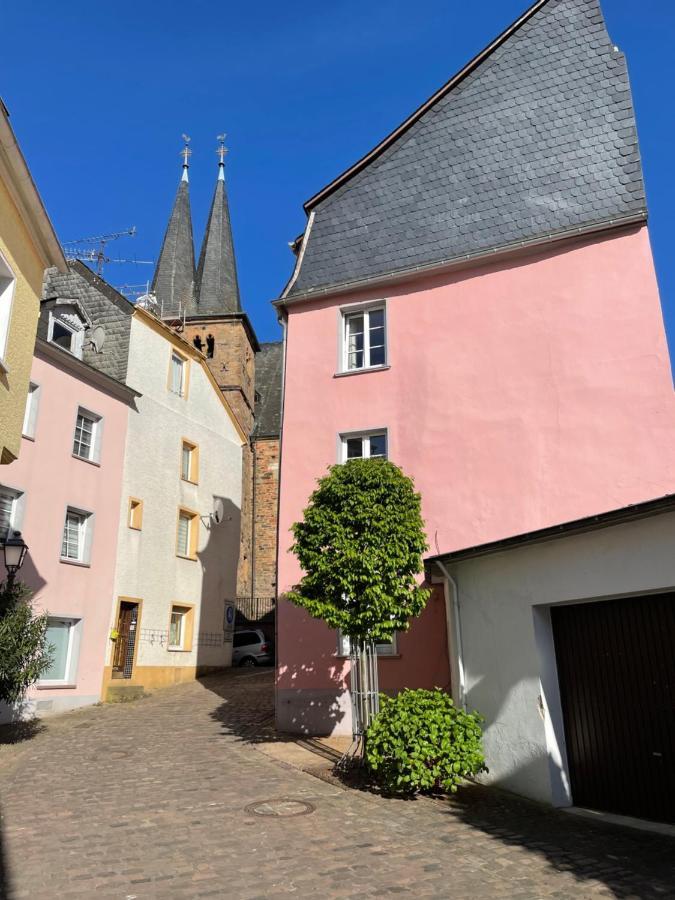 Uriges Ferienhaus In Der Altstadt Von Saarburg Mit Sauna, Kinderspielecke, 1000Mbit Wlan, 1 Minute Vom Wasserfall Entfernt Villa Exterior foto