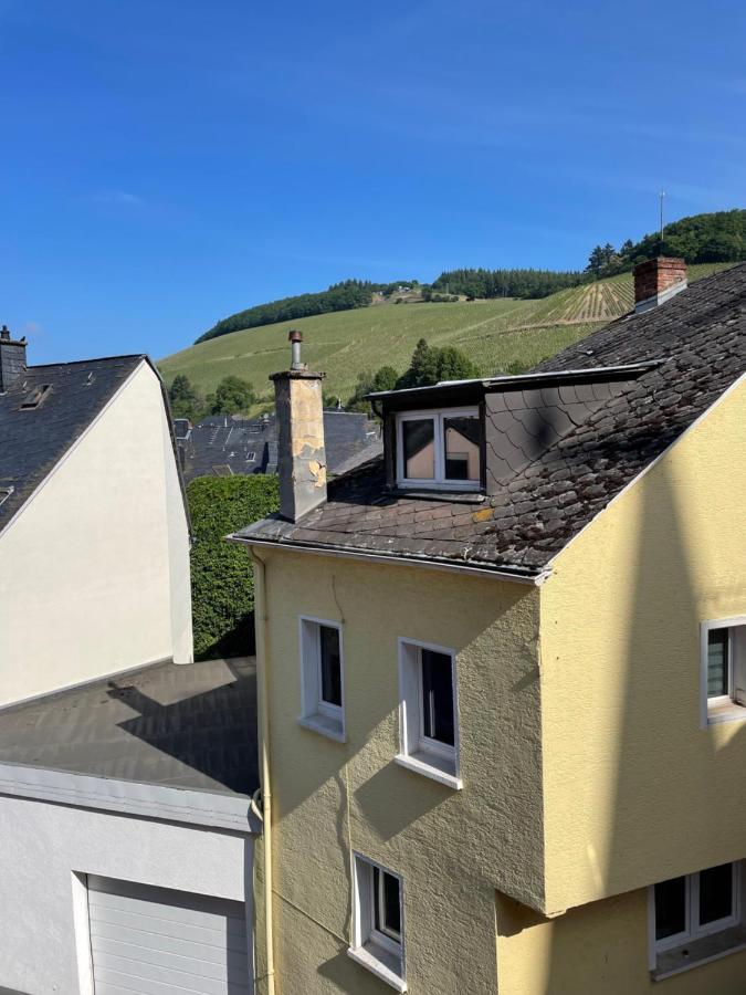 Uriges Ferienhaus In Der Altstadt Von Saarburg Mit Sauna, Kinderspielecke, 1000Mbit Wlan, 1 Minute Vom Wasserfall Entfernt Villa Exterior foto