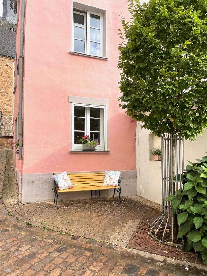 Uriges Ferienhaus In Der Altstadt Von Saarburg Mit Sauna, Kinderspielecke, 1000Mbit Wlan, 1 Minute Vom Wasserfall Entfernt Villa Exterior foto